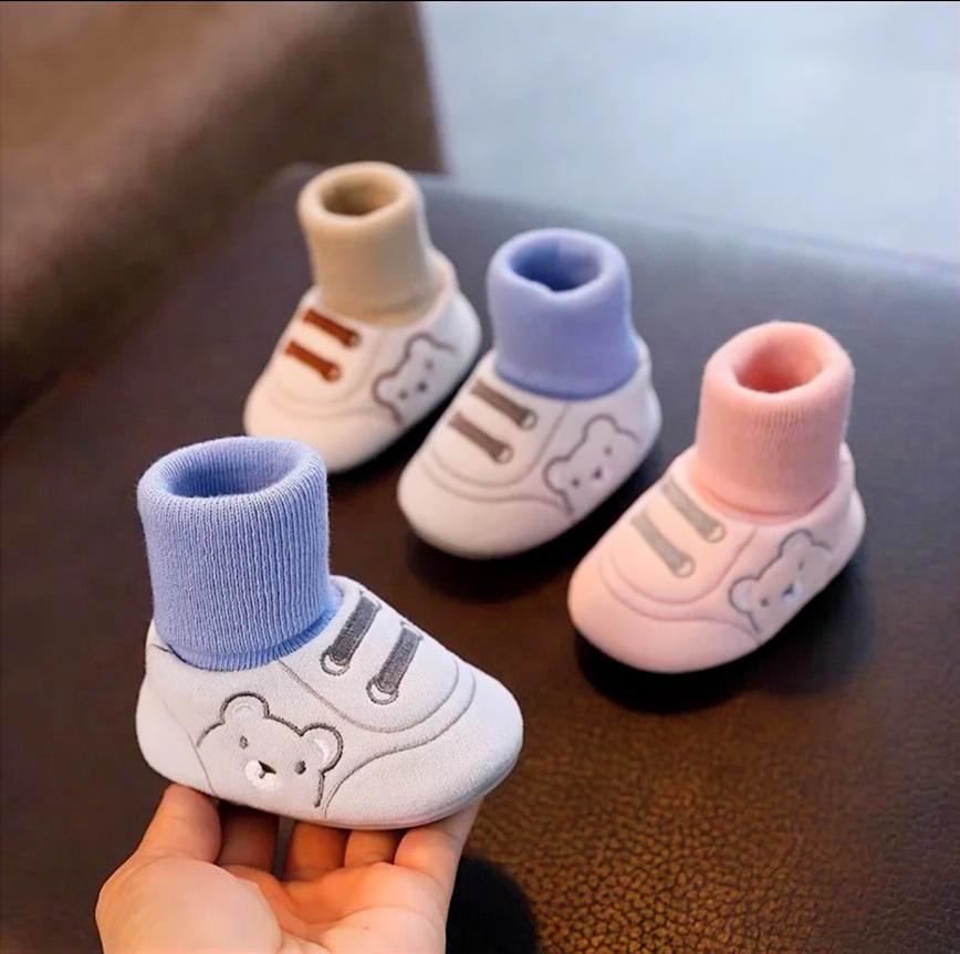 嬰幼兒軟底襪鞋
